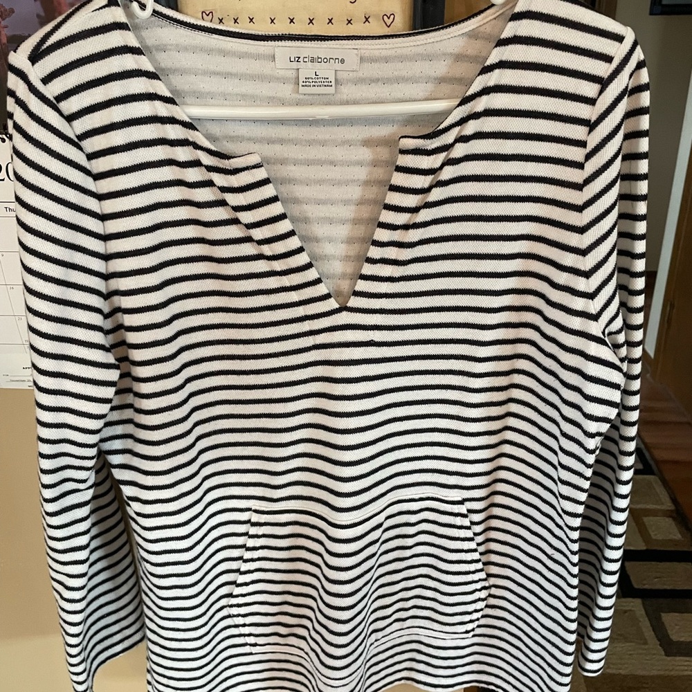 Liz Claiborne knit pullover